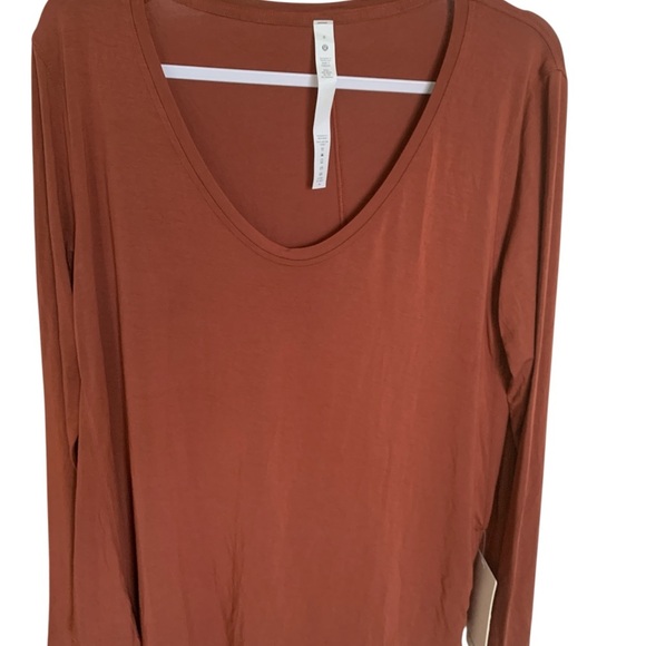 lululemon athletica Terracotta Long Sleeve Tee - Picture 1 of 3